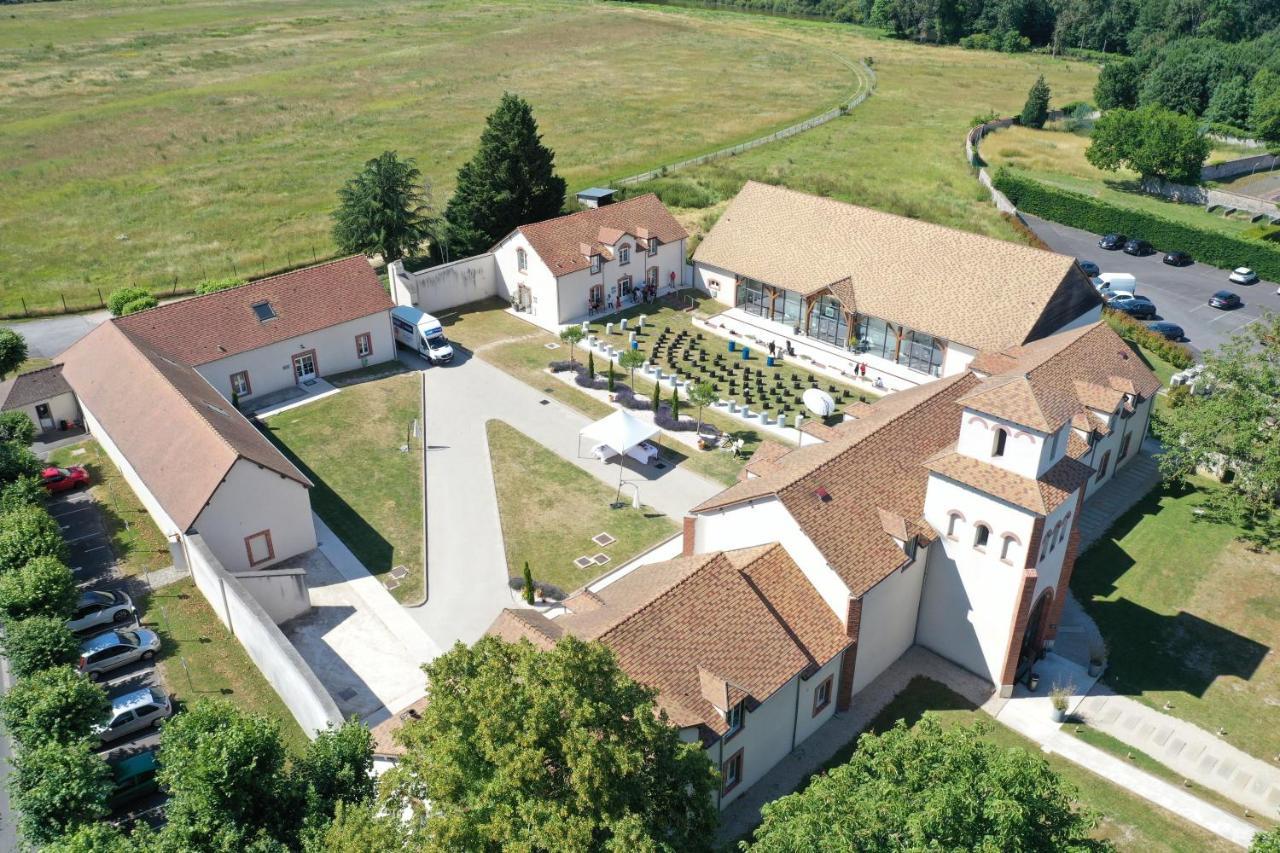 Отель Domaine De Fremigny Bouray-sur-Juine Экстерьер фото